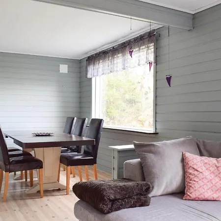 Holiday home Beautiful In Finnas W/ Wifi And 3 Bedrooms Kuleseid