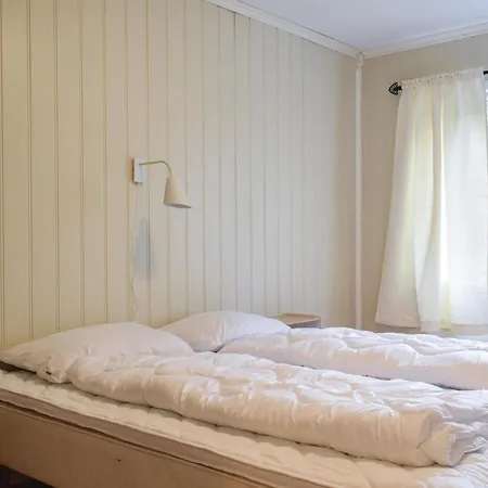 Beautiful In Finnas W/ Wifi And 3 Bedrooms Holiday home *